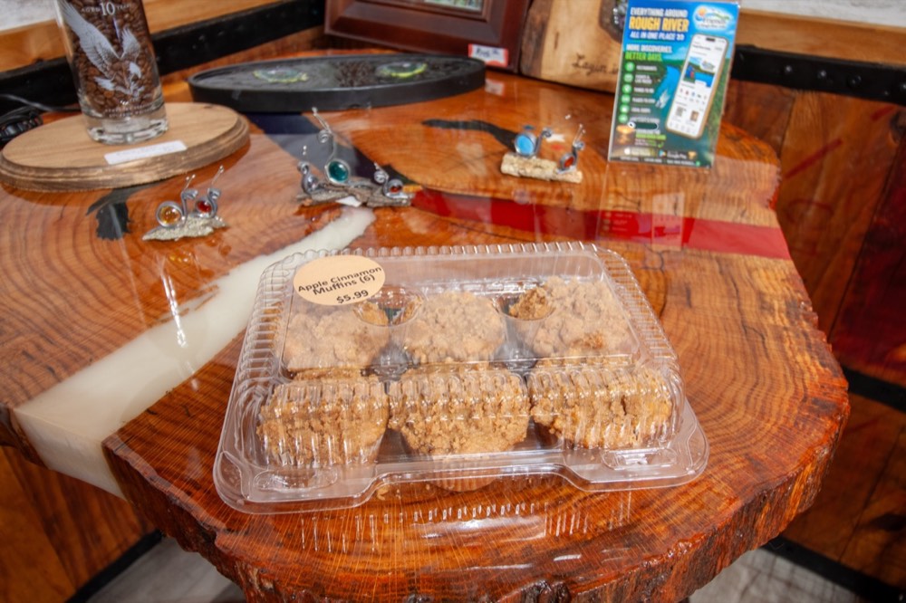 A six-pack of apple cinnamon muffins